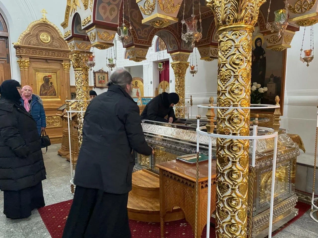 У мощей преподобной Евфросинии Полоцкой.jpeg