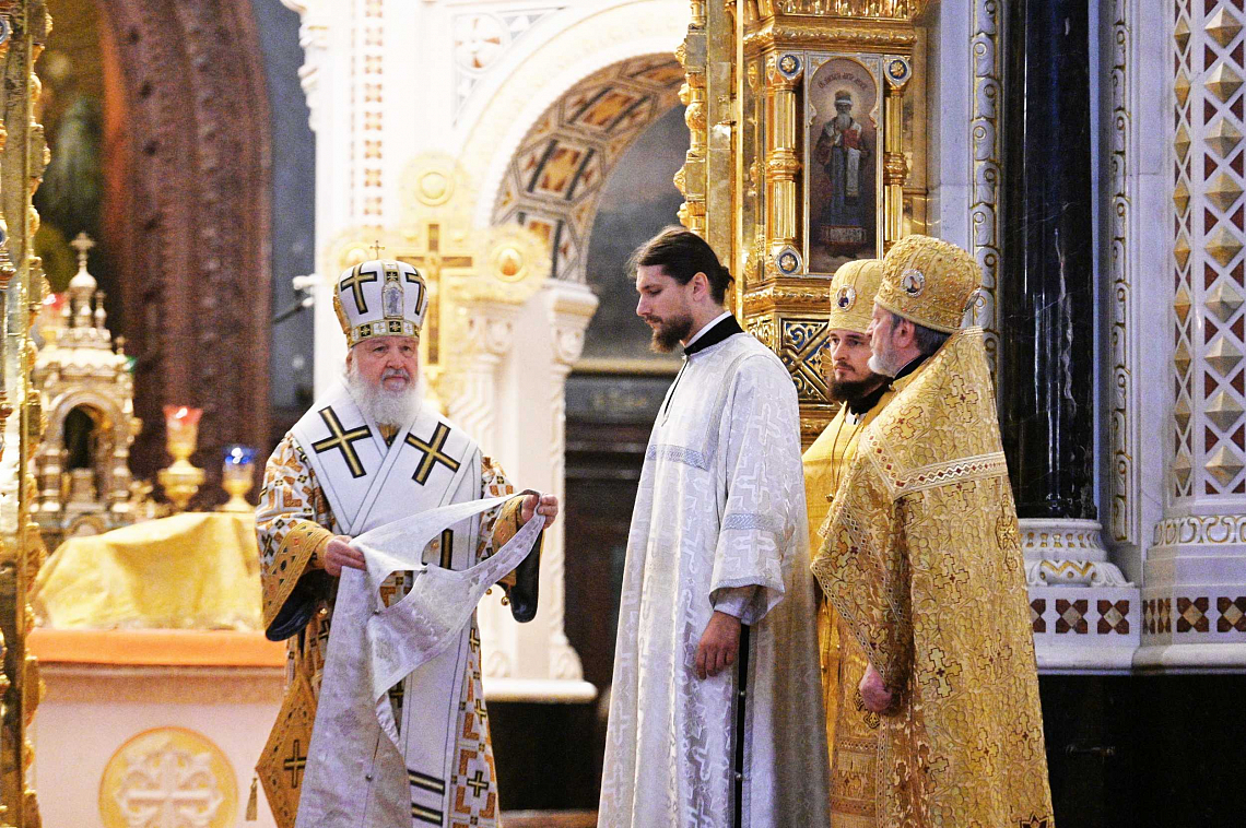 Святейший Патриарх Кирилл совершил пресвитерскую хиротонию диакона Арсения Аванесяна Святейший Патриарх Кирилл совершил пресвитерскую хиротонию диакона Арсения Аванесяна