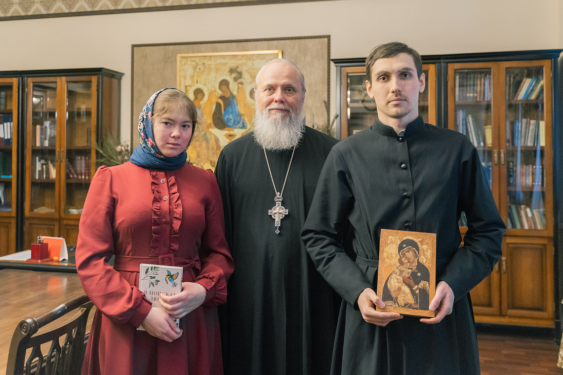 И.о. ректора Сретенской духовной академии благословил студента на брак И.о. ректора Сретенской духовной академии благословил студента на брак
