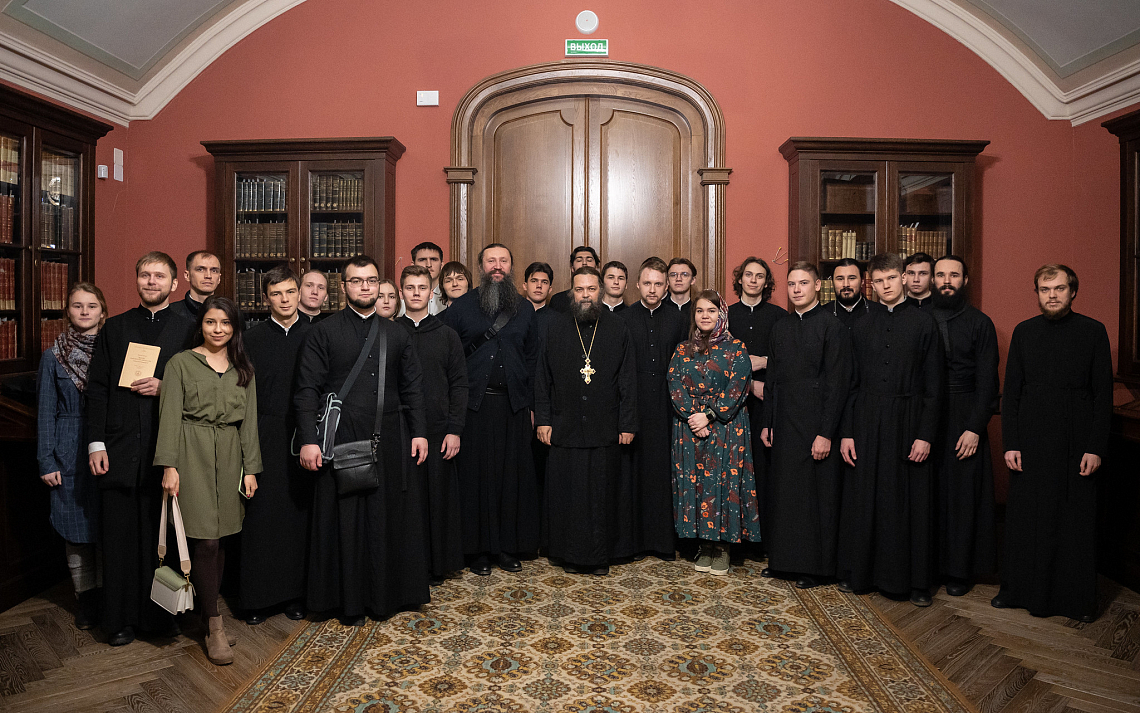 Студенты 2 курса бакалавриата посетили Троице-Сергиеву лавру Студенты 2 курса бакалавриата посетили Троице-Сергиеву лавру
