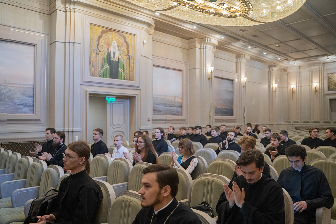В Сретенской духовной академии прошла студенческая научно-богословская конференция В Сретенской духовной академии прошла студенческая научно-богословская конференция